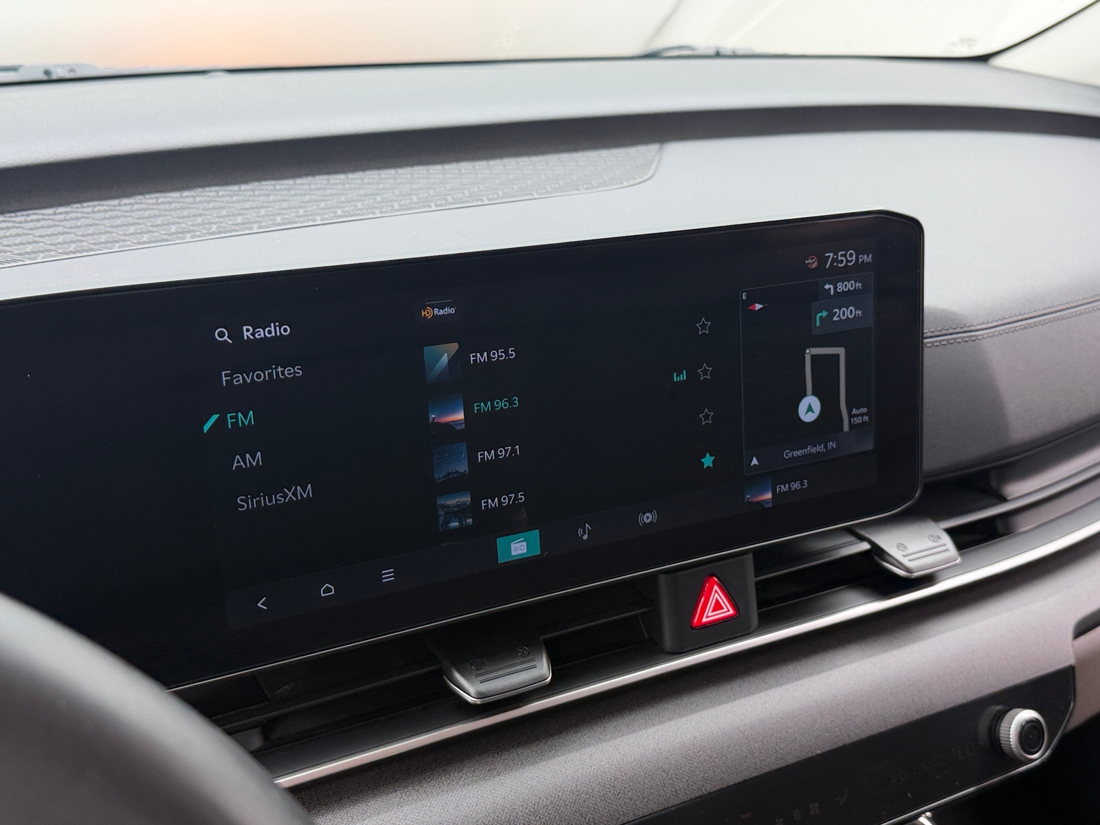Thumbnail: 2025 Kia Carnival - 3