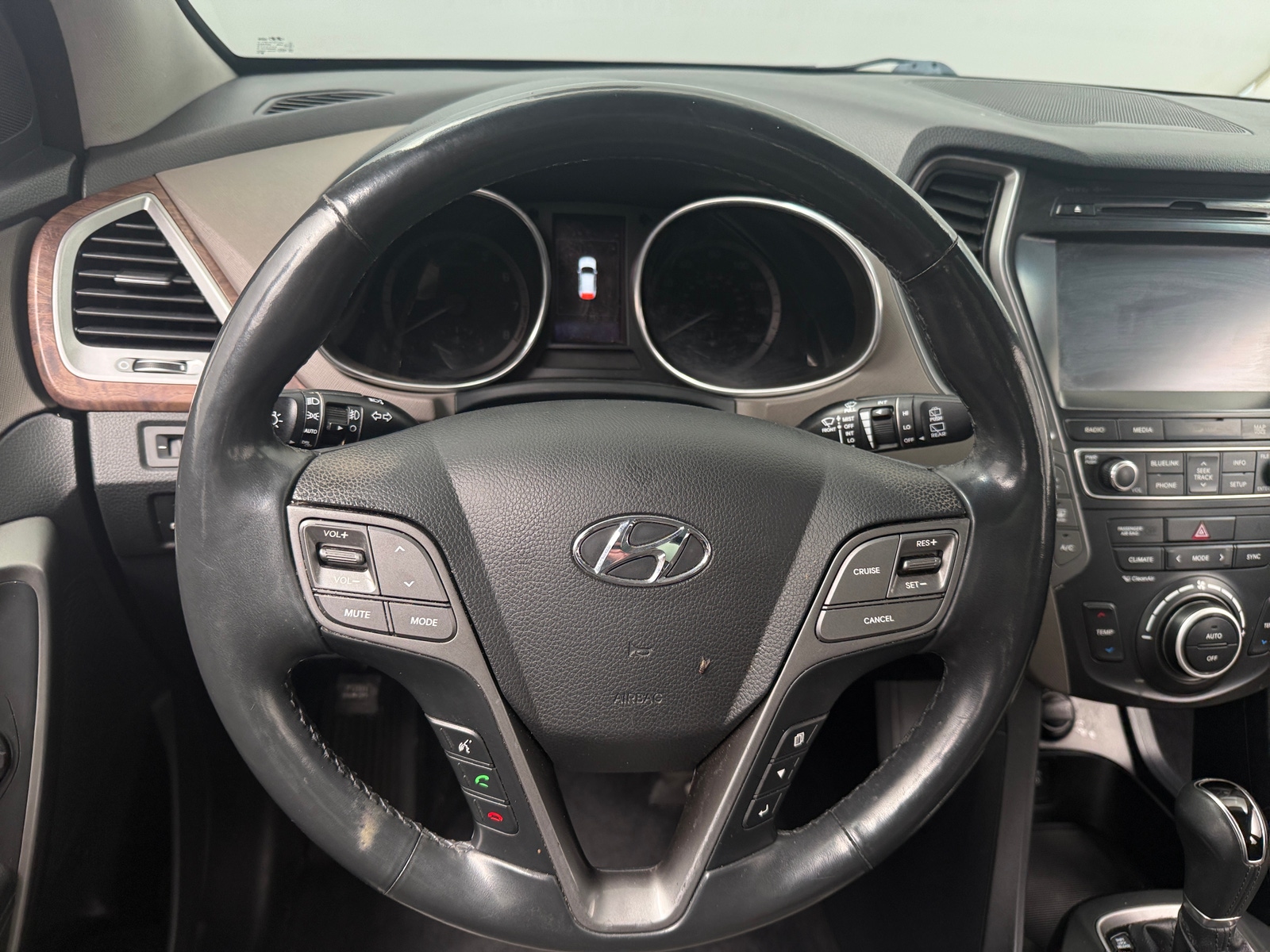Thumbnail: 2018 Hyundai Santa Fe - 4