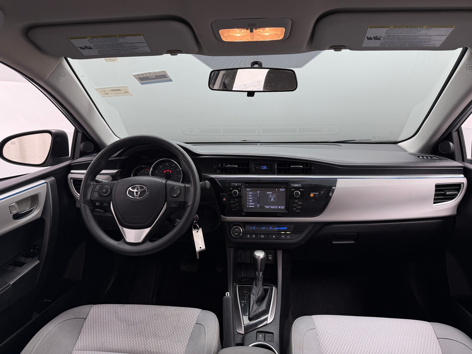 Thumbnail: 2015 Toyota Corolla - 3