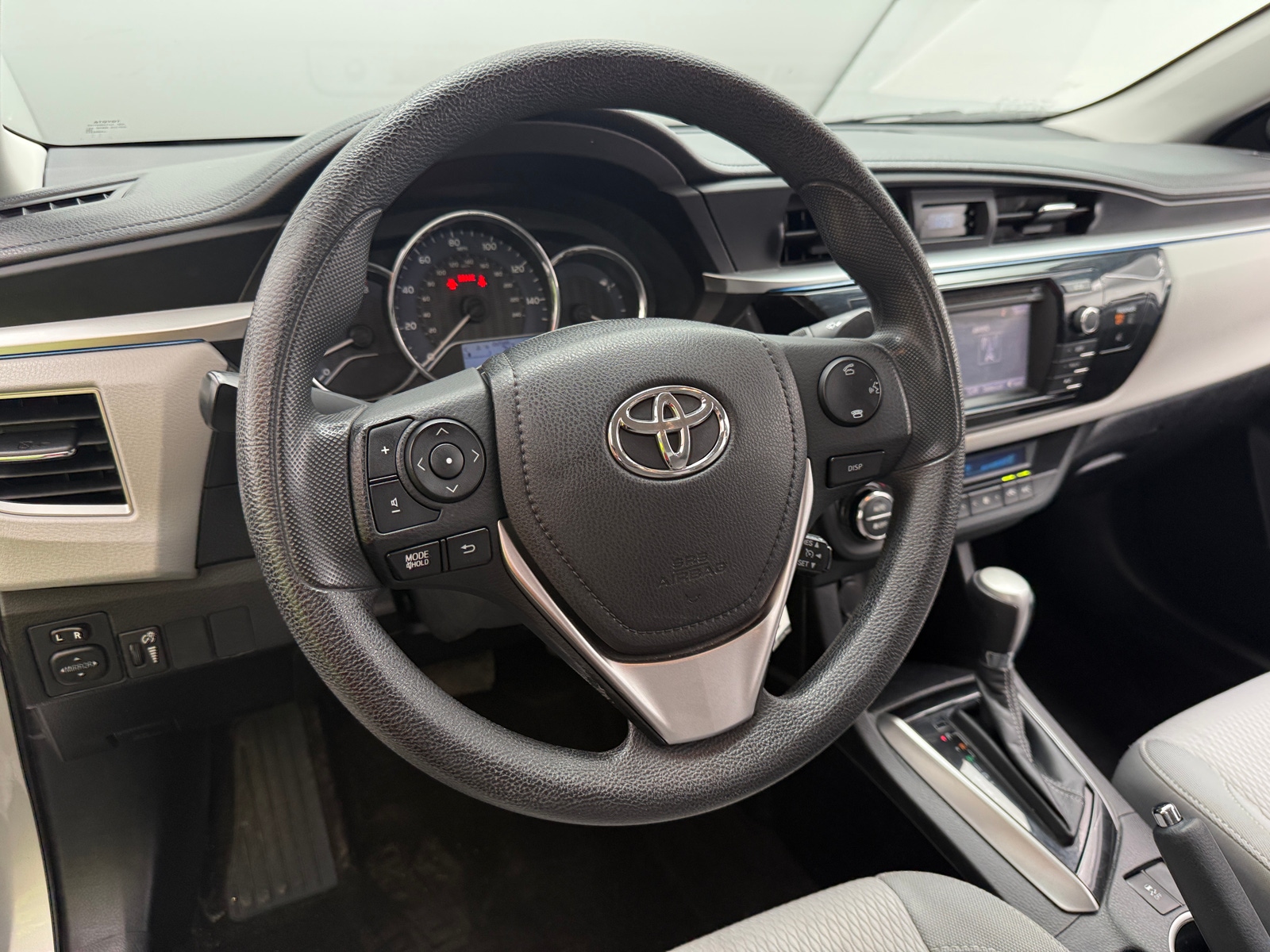 Thumbnail: 2015 Toyota Corolla - 5