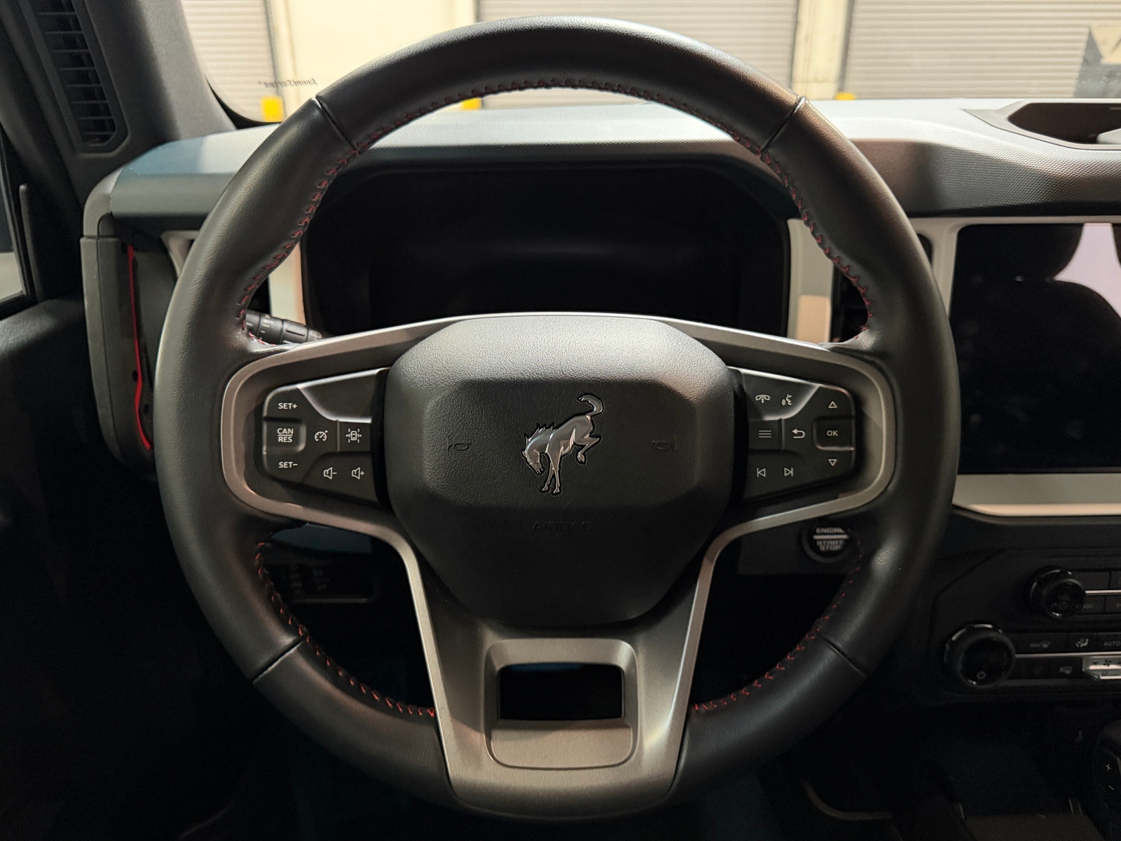 Thumbnail: 2025 Ford Bronco - 5