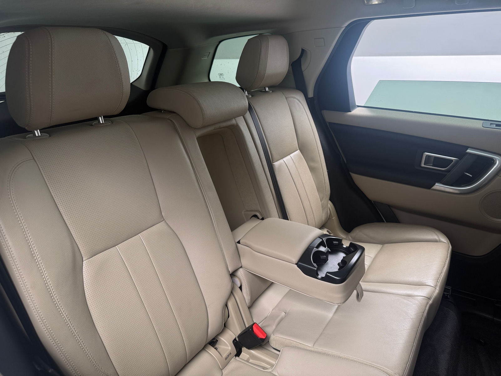 Thumbnail: 2019 Land Rover Discovery Sport - 5