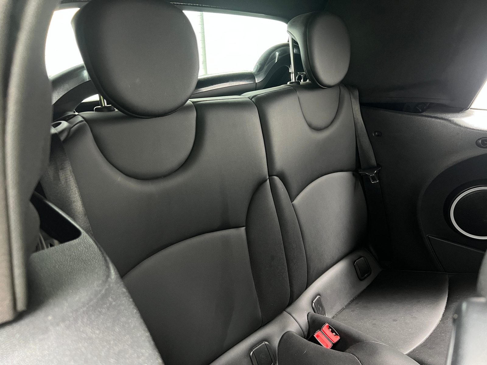 Thumbnail: 2012 MINI Cooper Convertible - 6