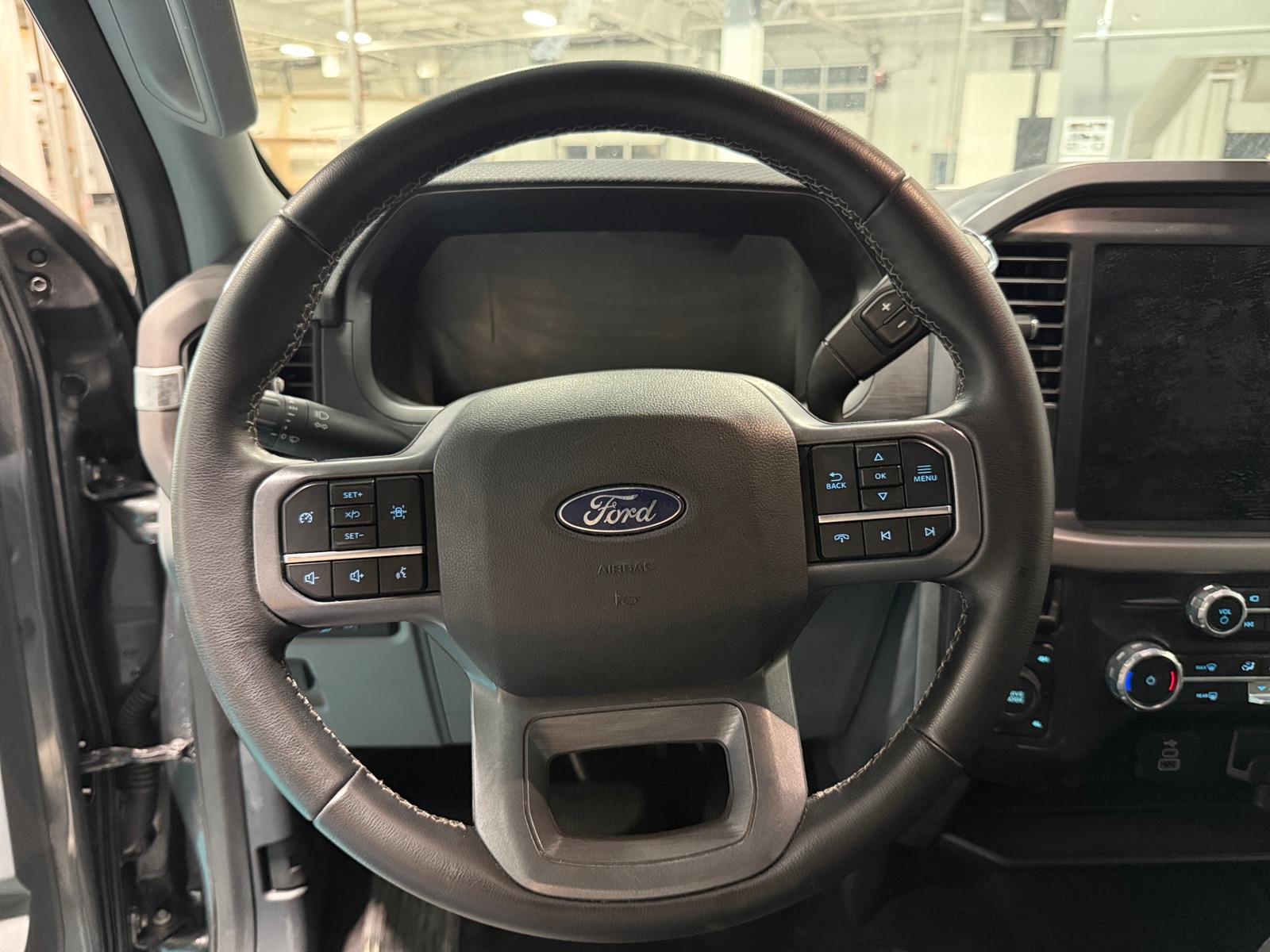 Thumbnail: 2025 Ford Econoline - 5