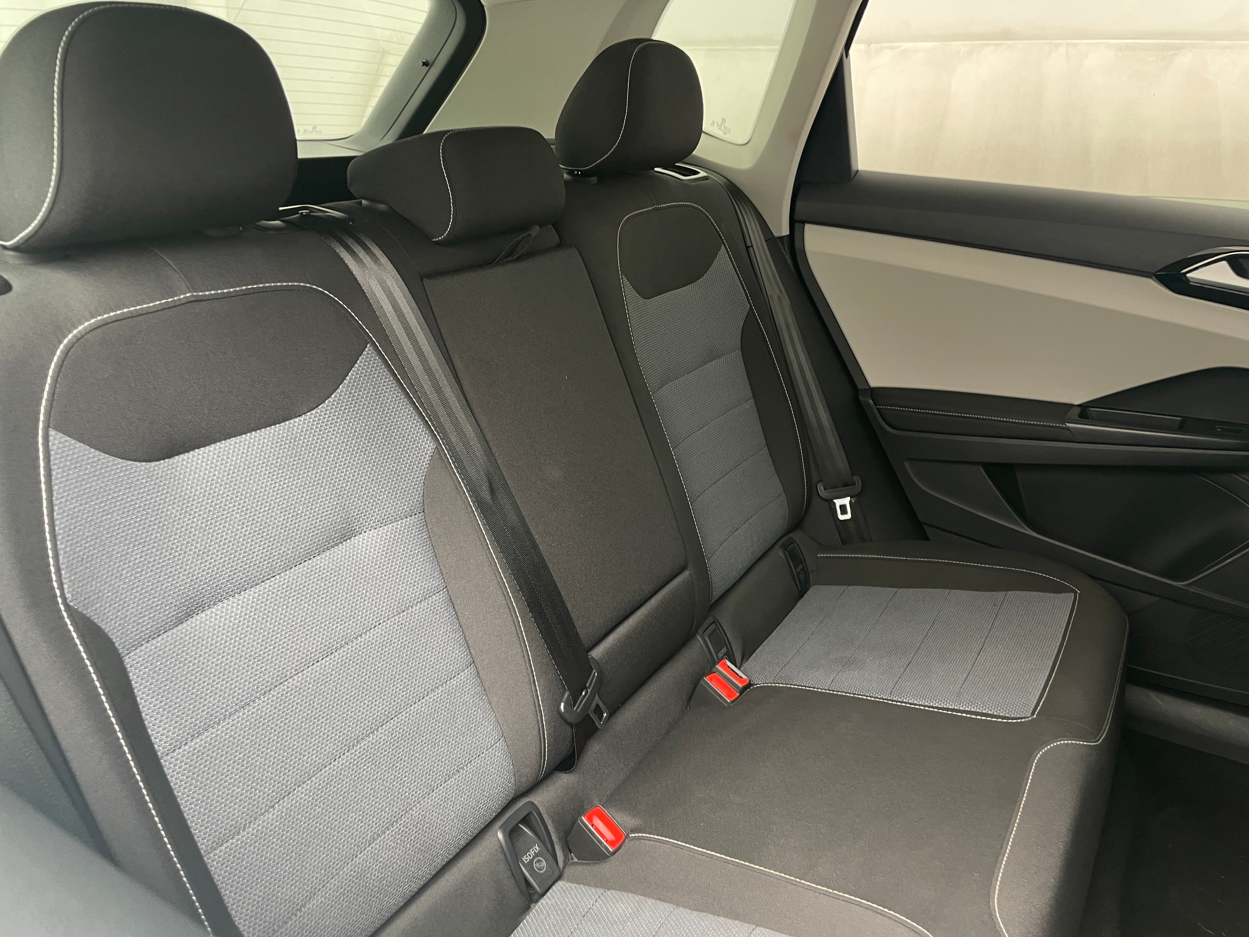 2025 Volkswagen Taos