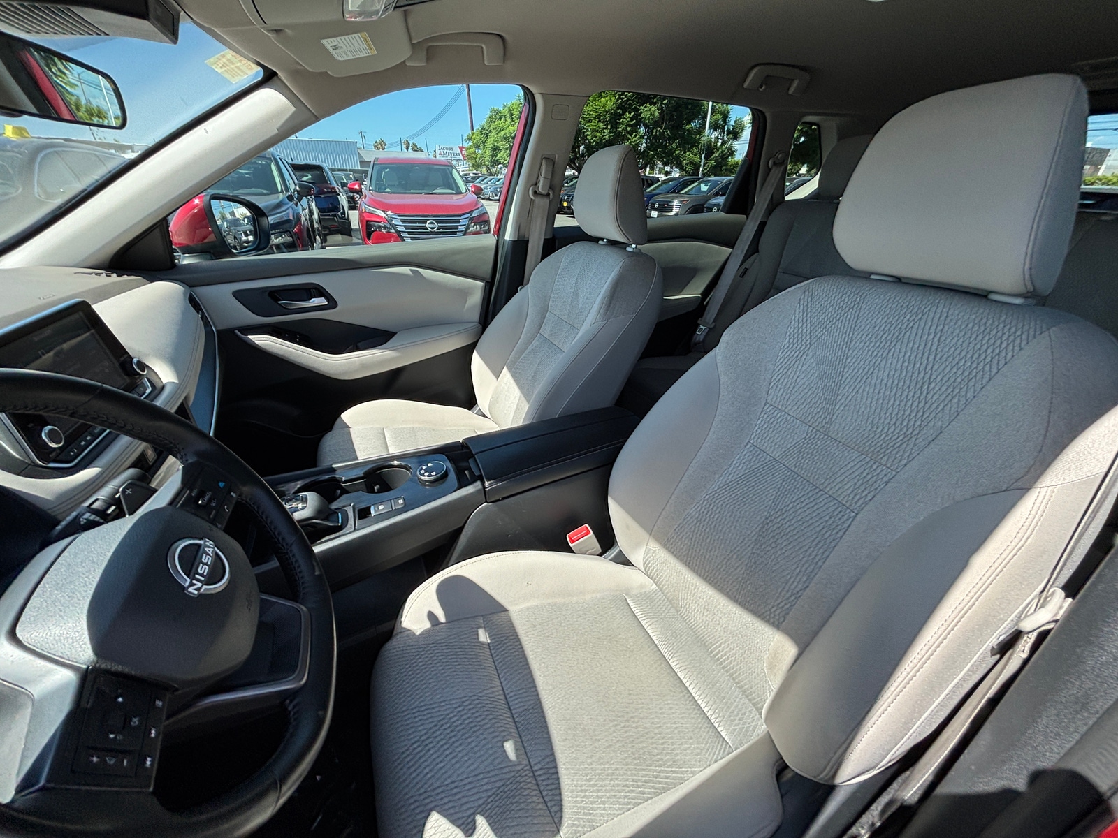 Thumbnail: 2025 Nissan Rogue - 2