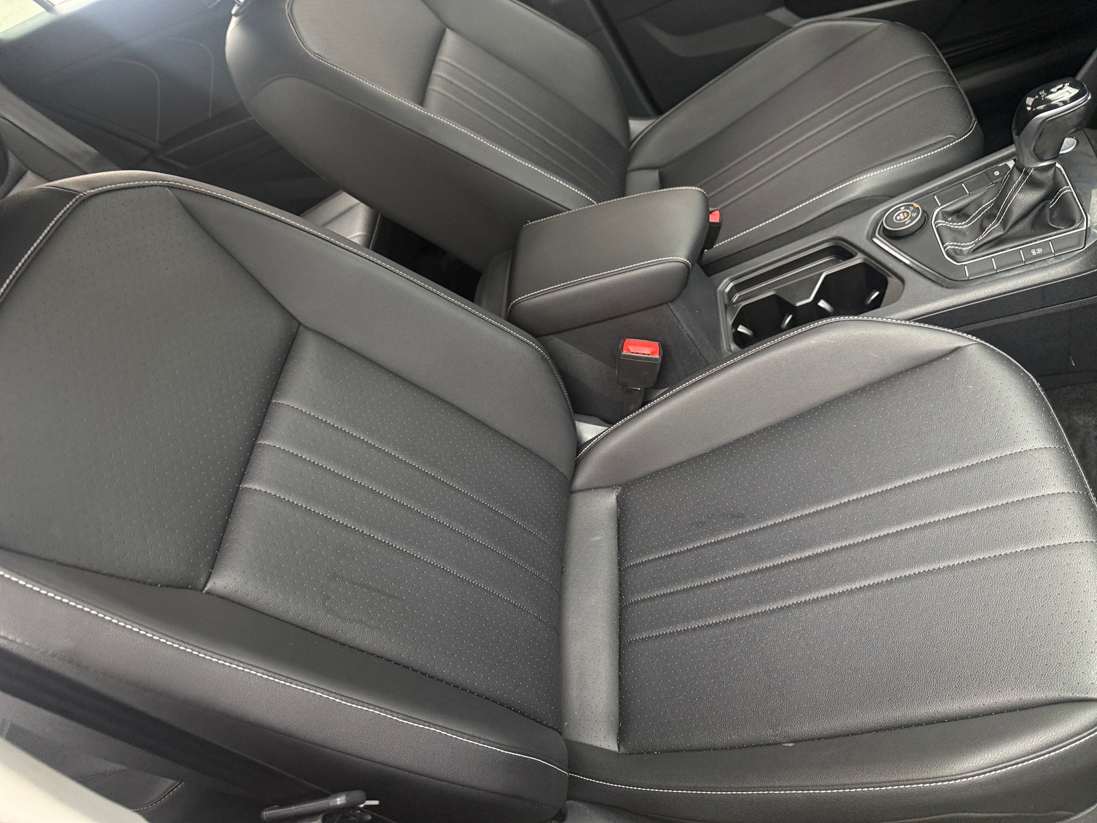 Thumbnail: 2022 Volkswagen Tiguan - 2