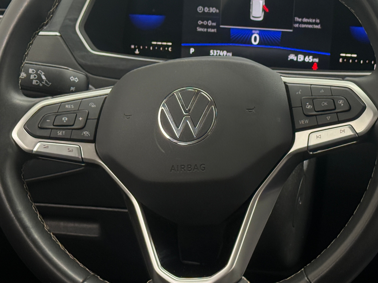 Thumbnail: 2022 Volkswagen Tiguan - 5