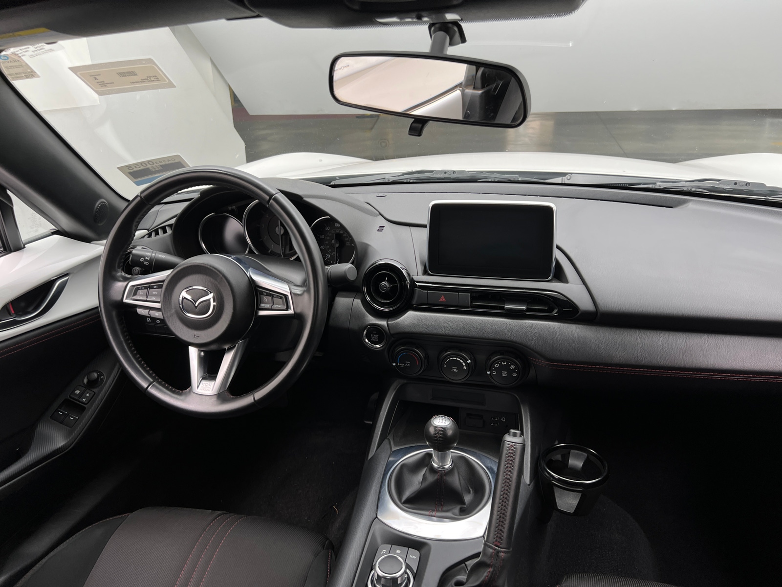 Thumbnail: 2016 Mazda MX-5 Miata - 3