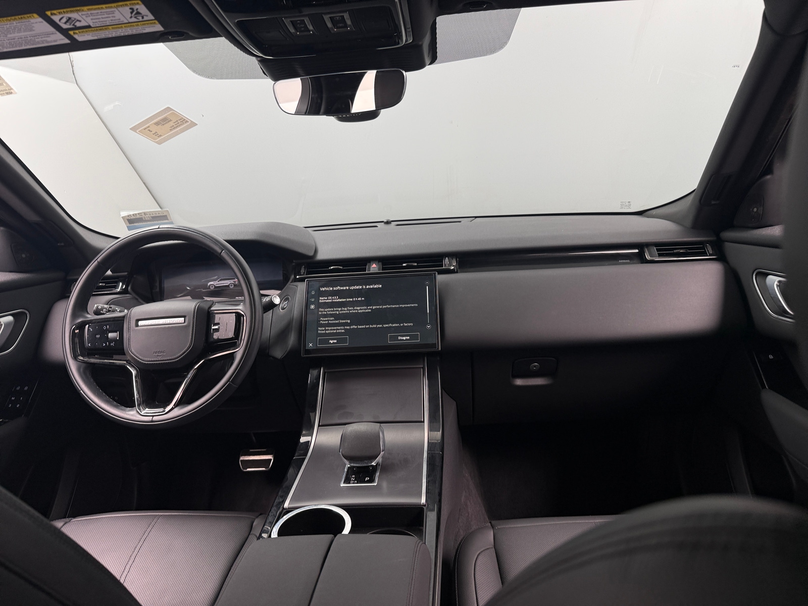 Thumbnail: 2024 Land Rover Range Rover Velar - 3
