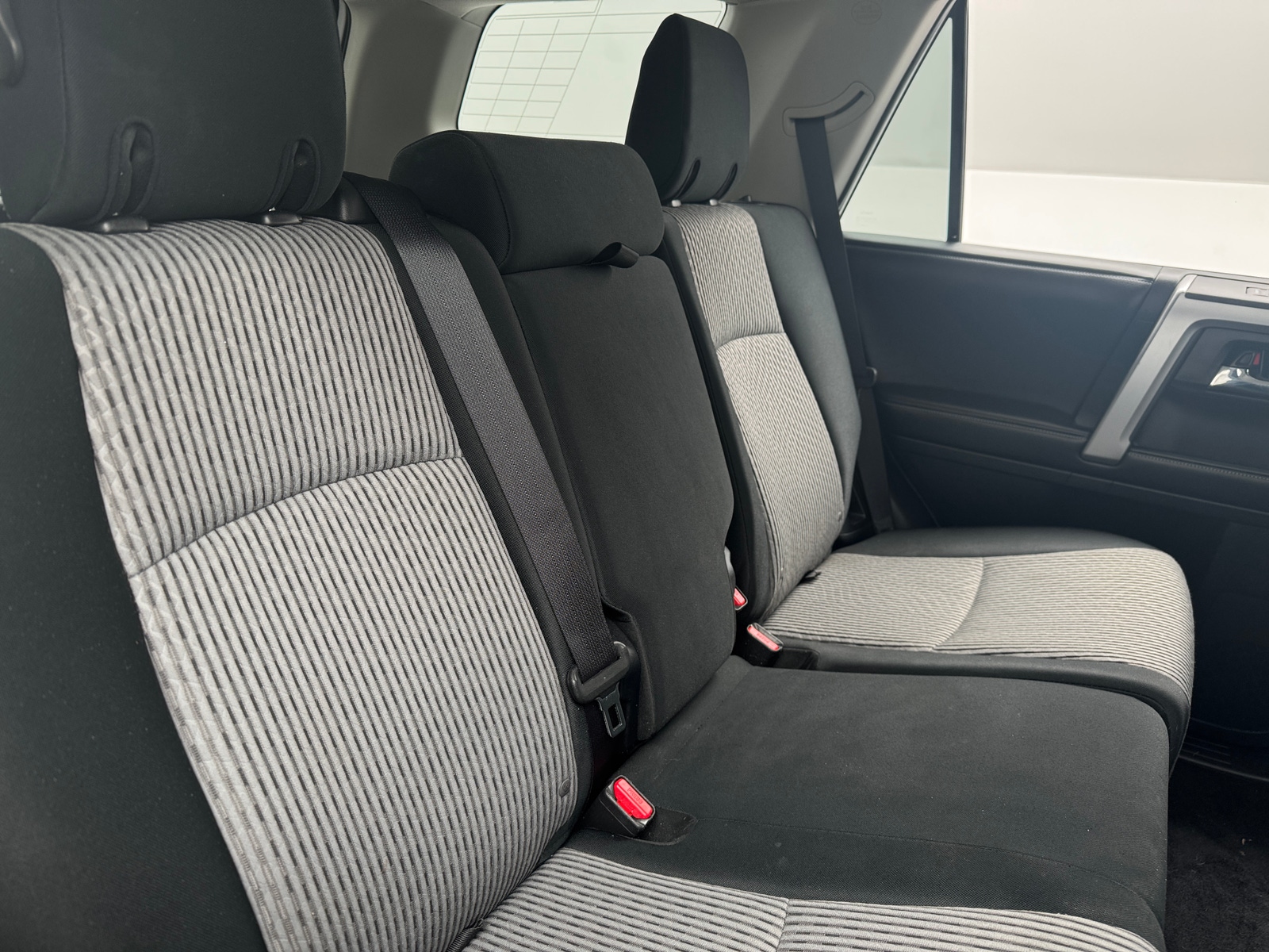 Thumbnail: 2016 Toyota 4Runner - 6