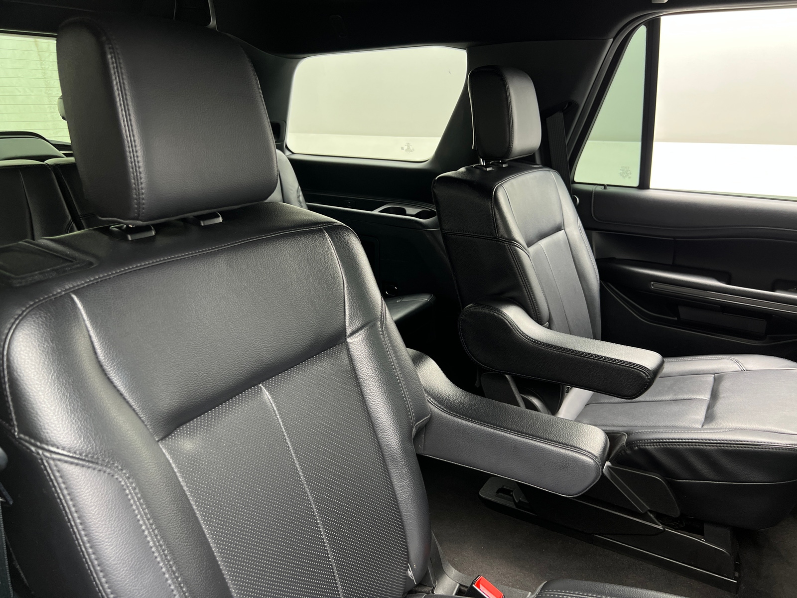 Thumbnail: 2021 Ford Expedition - 5