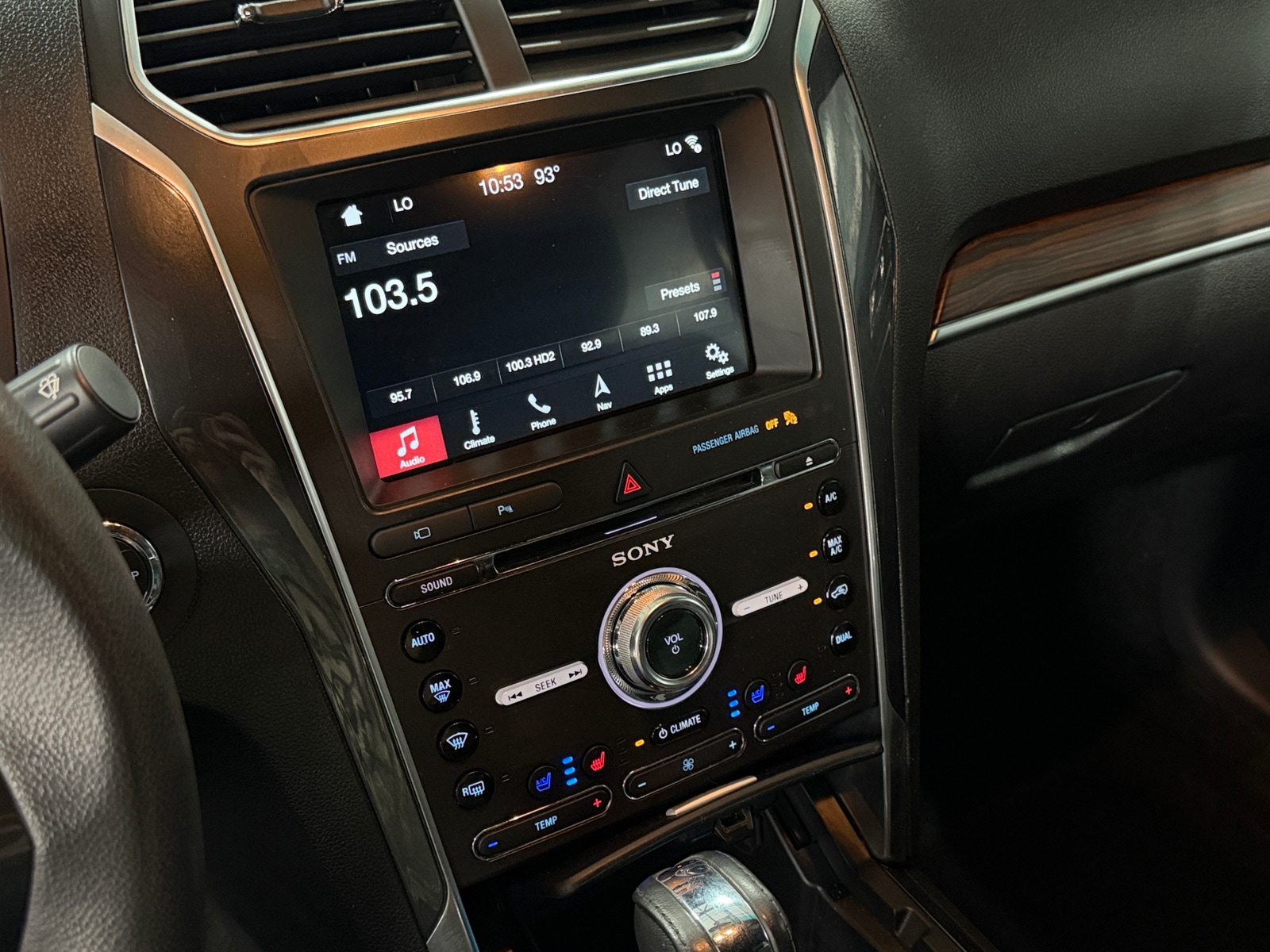Thumbnail: 2017 Ford Explorer - 3