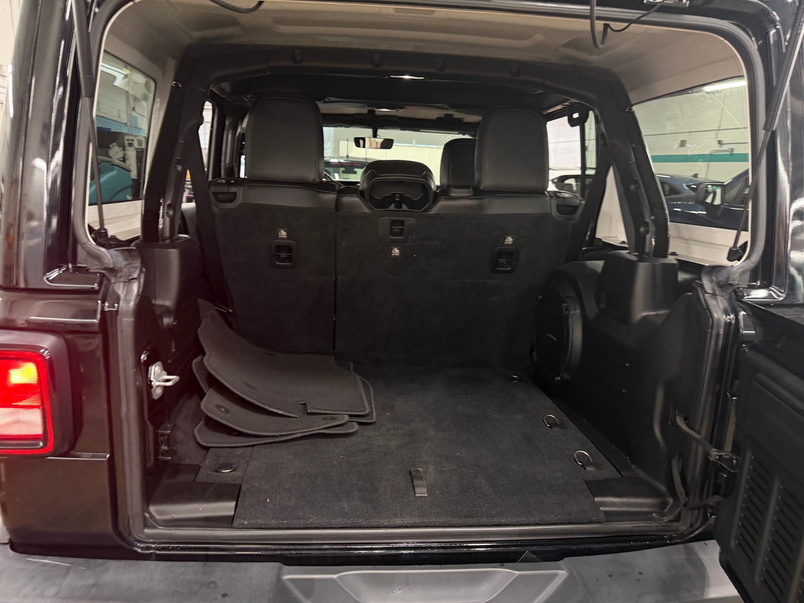 Thumbnail: 2018 Jeep Wrangler - 6