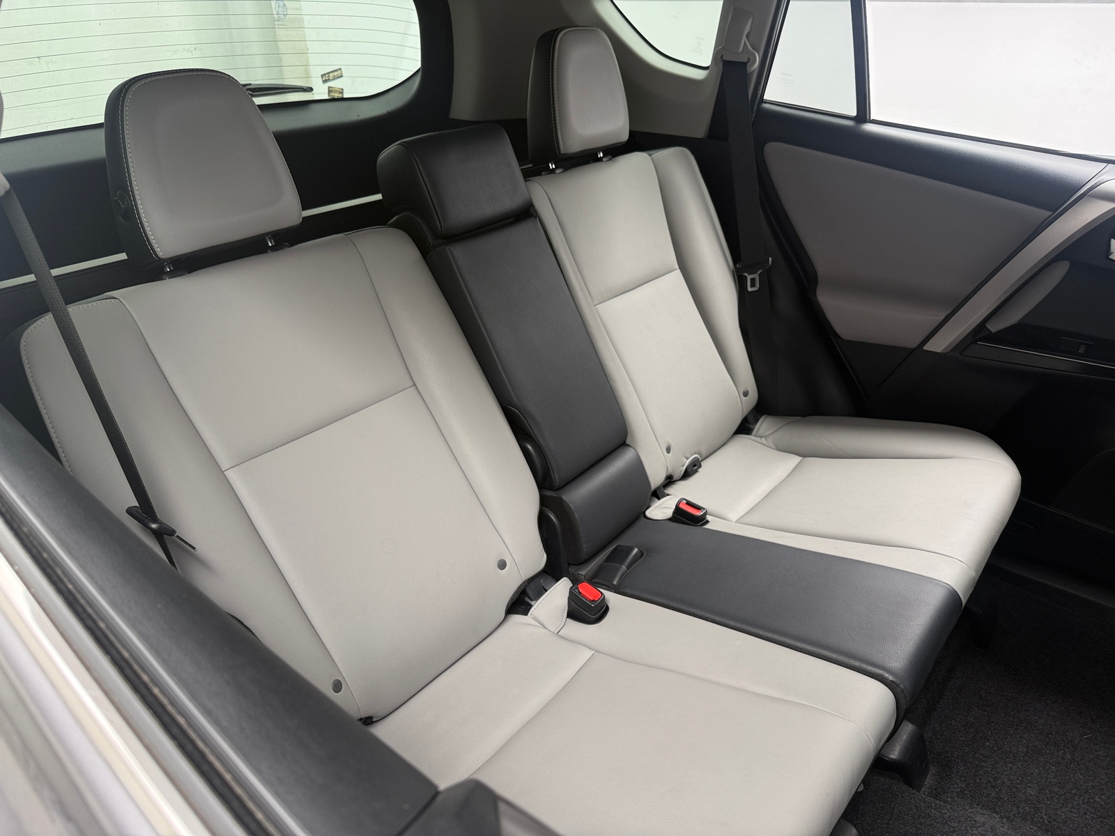 Thumbnail: 2017 Toyota RAV4 - 5