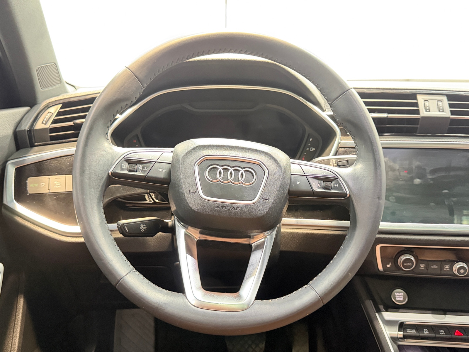Thumbnail: 2020 Audi Q3 - 5