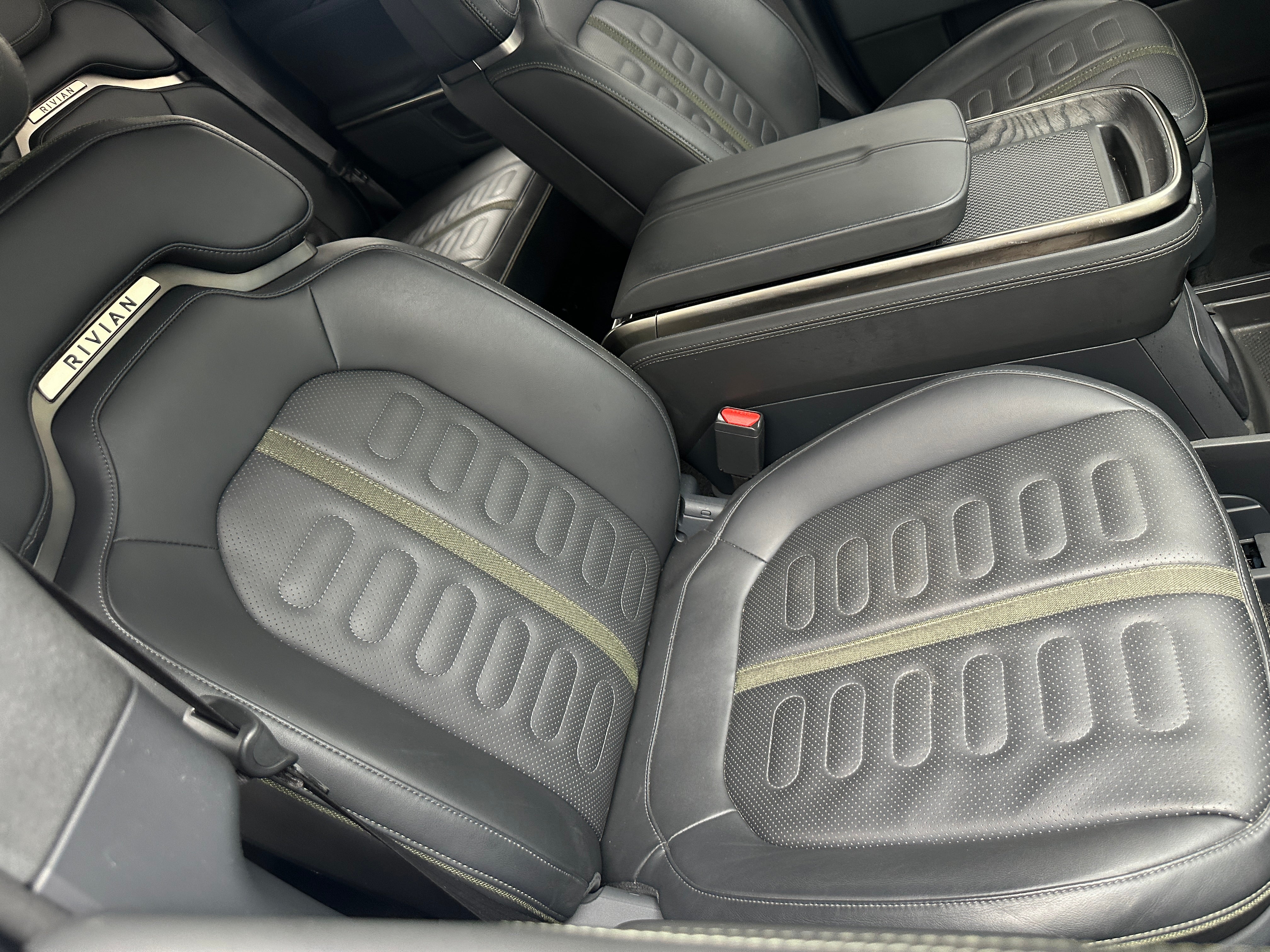 2022 Rivian R1T