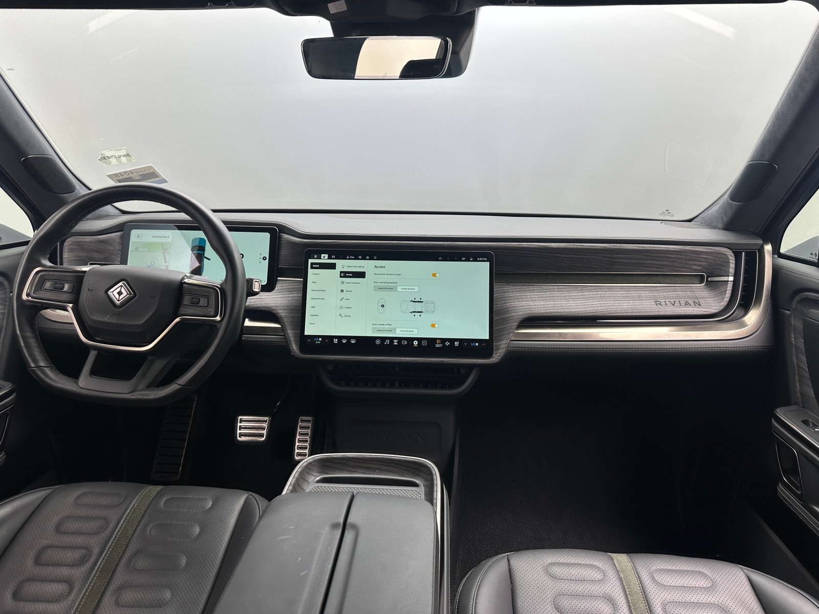 Thumbnail: 2022 Rivian R1T - 2