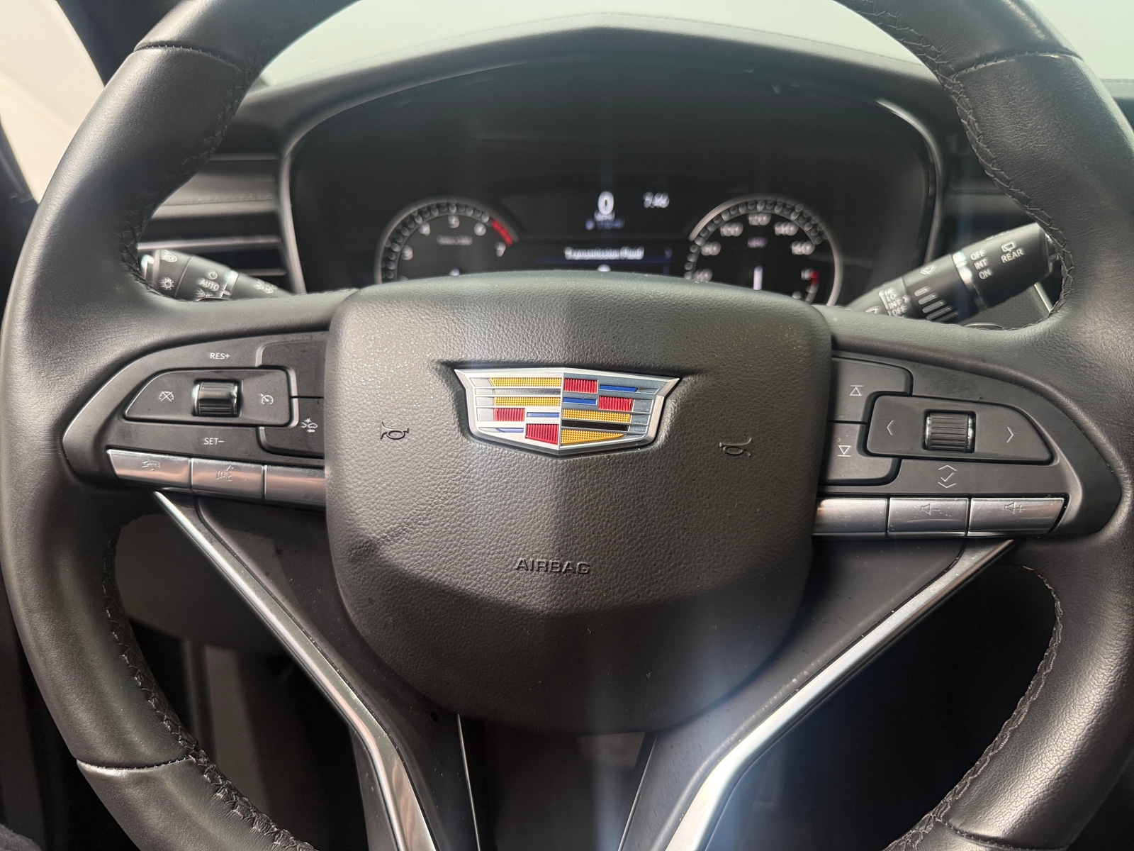 Thumbnail: 2024 Cadillac XT6 - 4