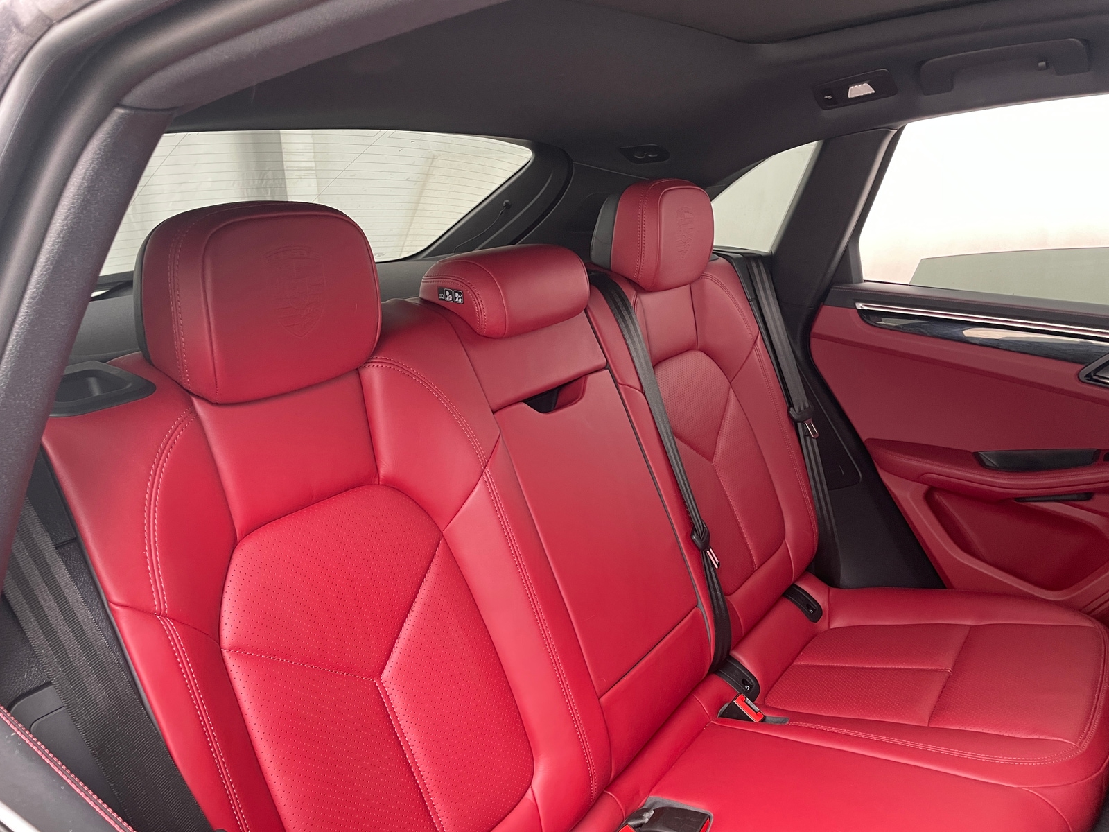 Thumbnail: 2023 Porsche Macan - 6