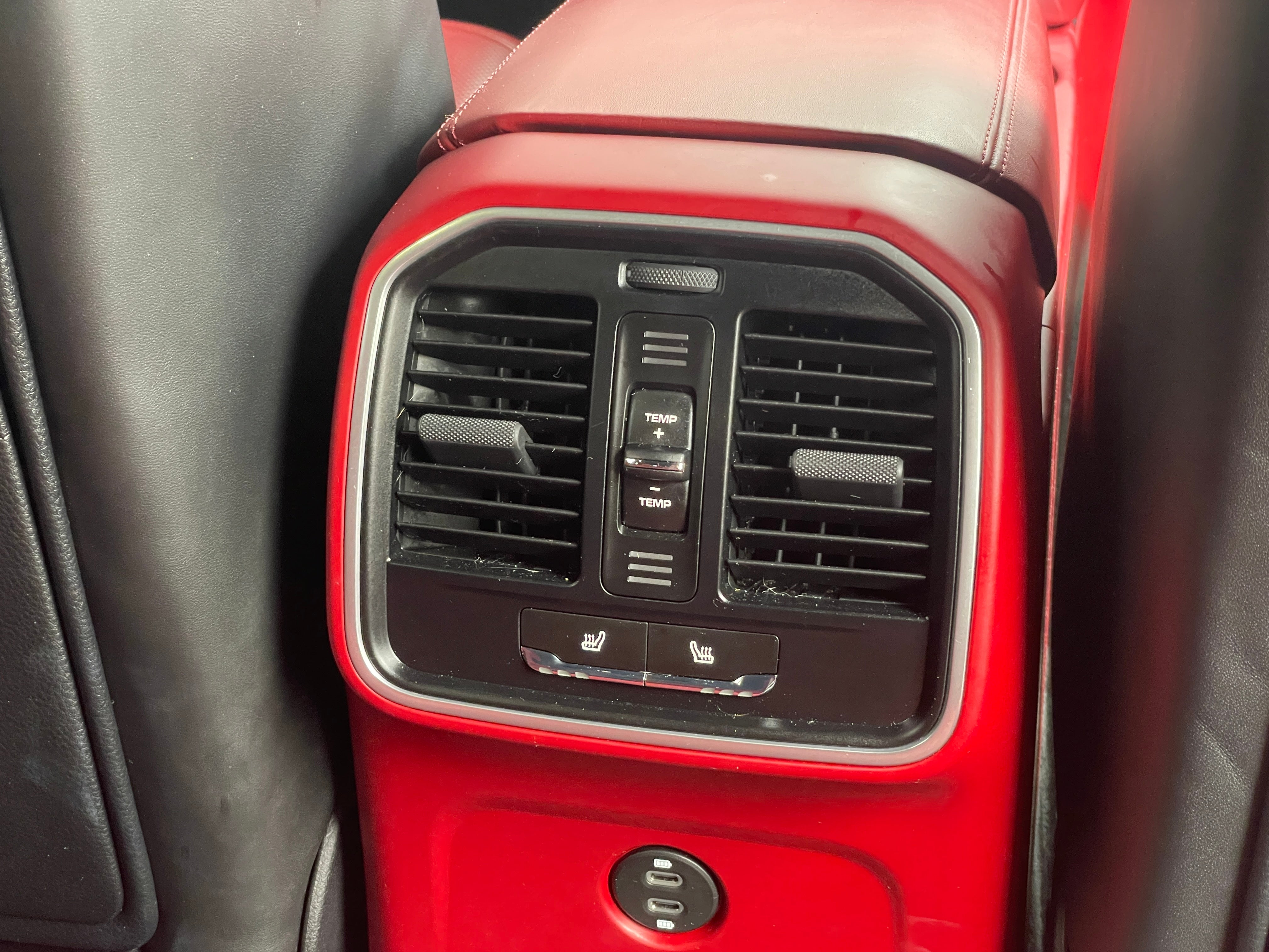 2023 Porsche Macan