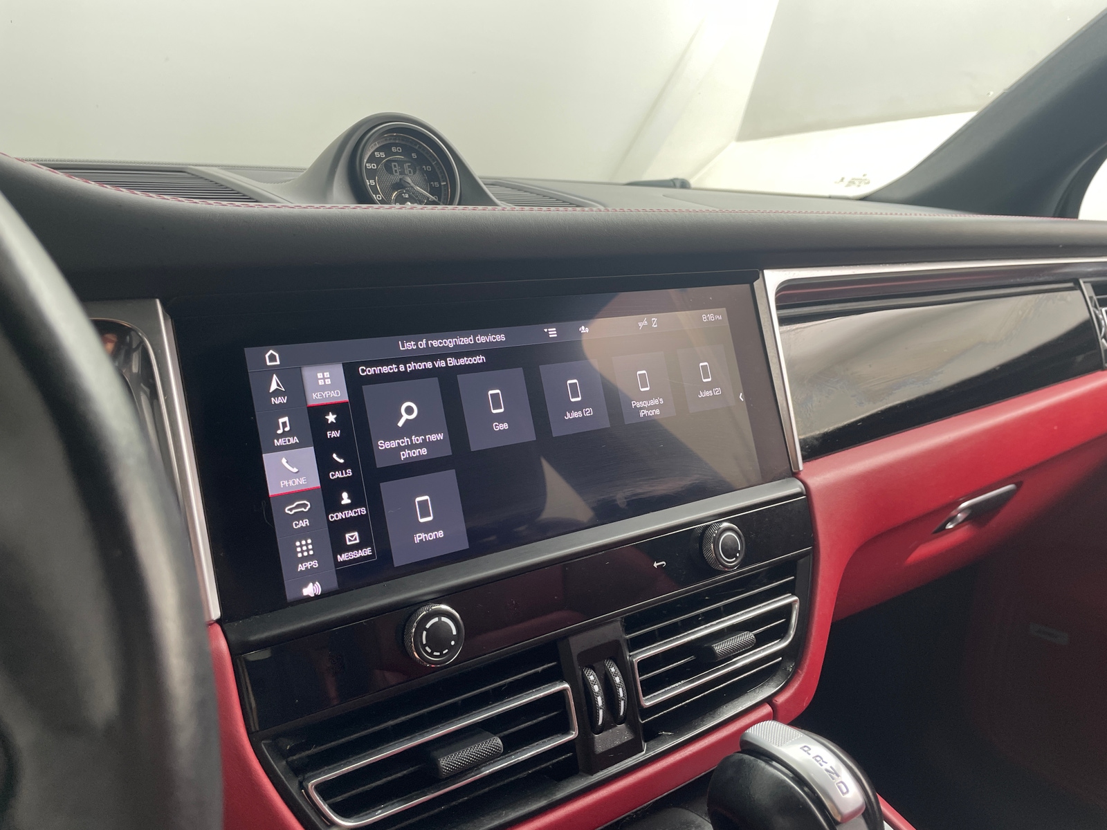 Thumbnail: 2023 Porsche Macan - 4