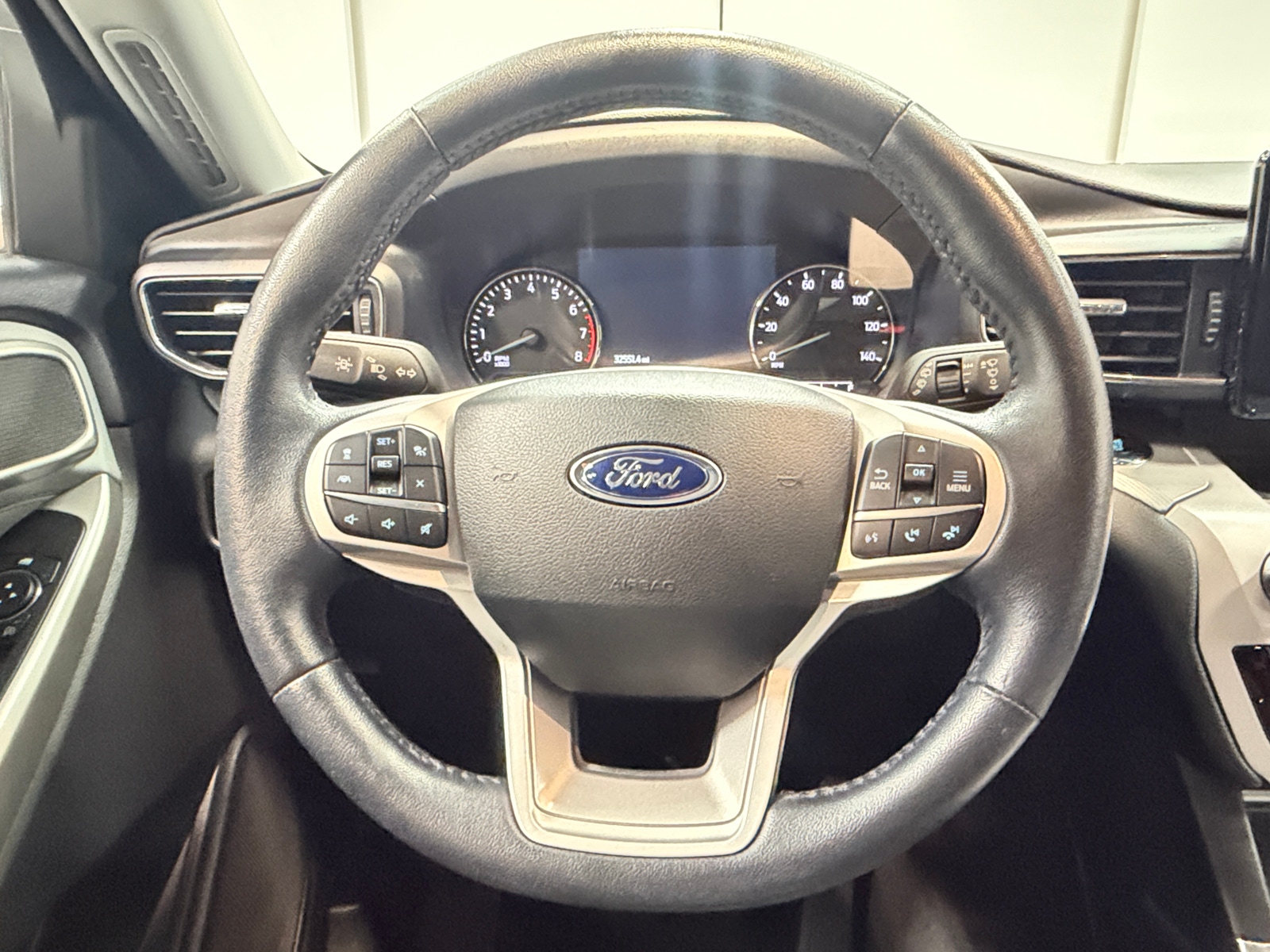 Thumbnail: 2023 Ford Explorer - 4