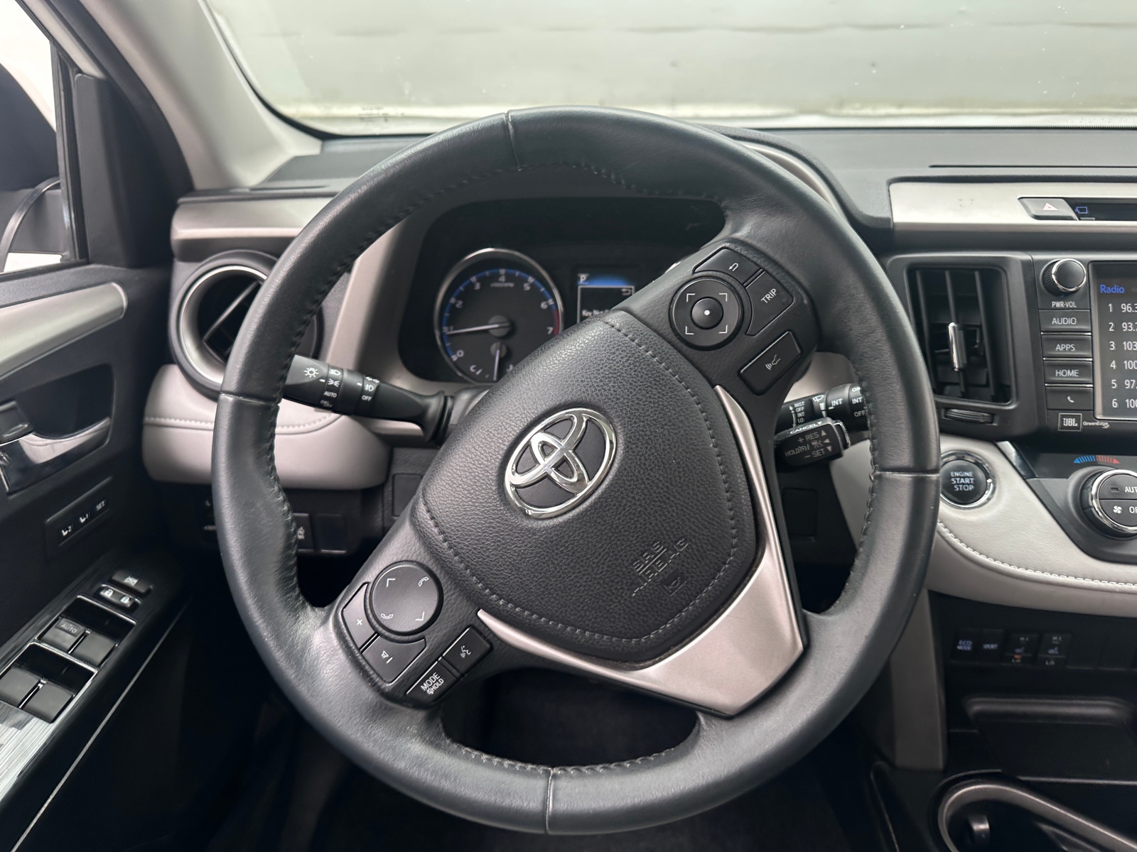 Thumbnail: 2016 Toyota RAV4 - 5
