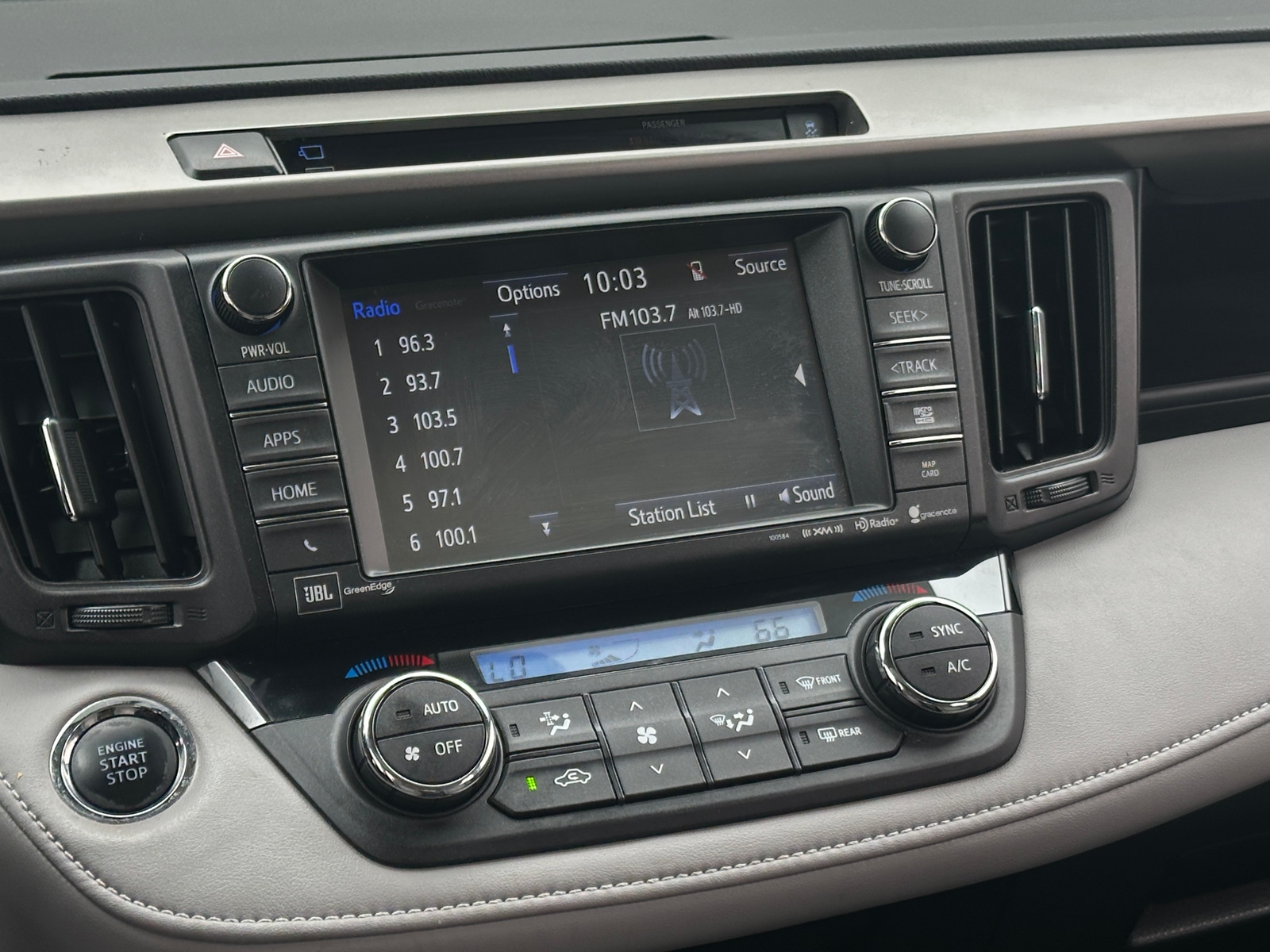 Thumbnail: 2016 Toyota RAV4 - 4