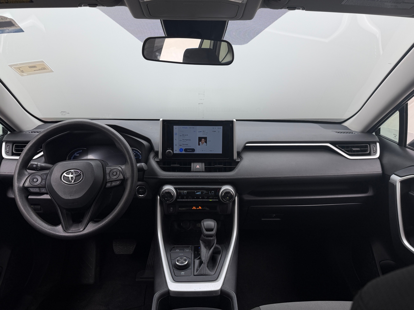 Thumbnail: 2025 Toyota RAV4 - 3