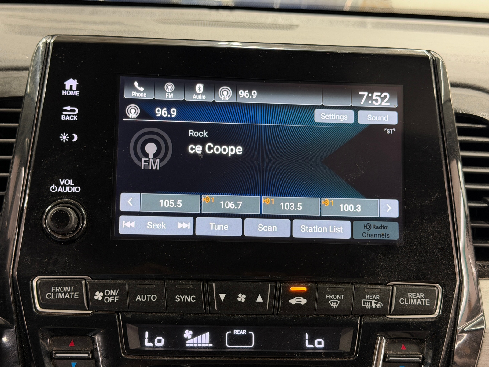 Thumbnail: 2019 Honda Odyssey - 4
