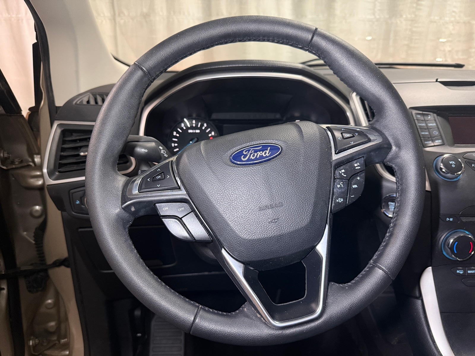 Thumbnail: 2018 Ford Edge - 5