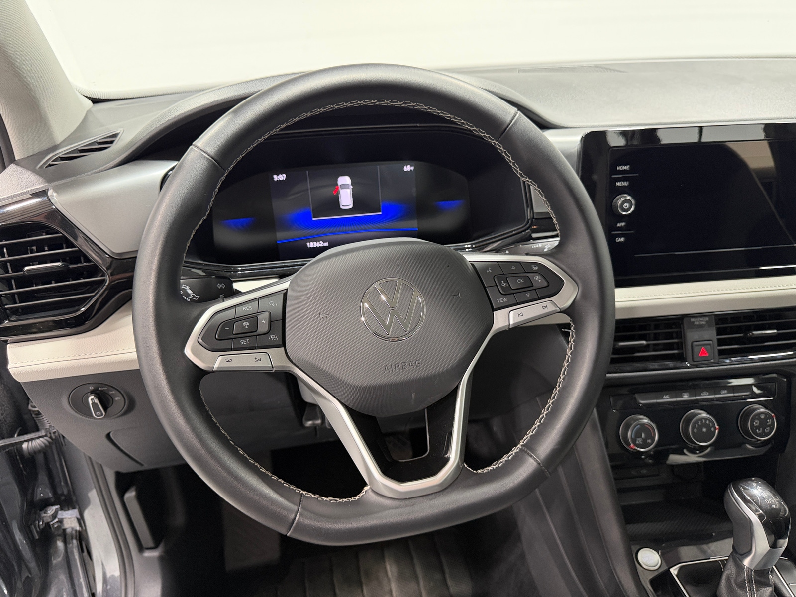 Thumbnail: 2026 Volkswagen Taos - 5