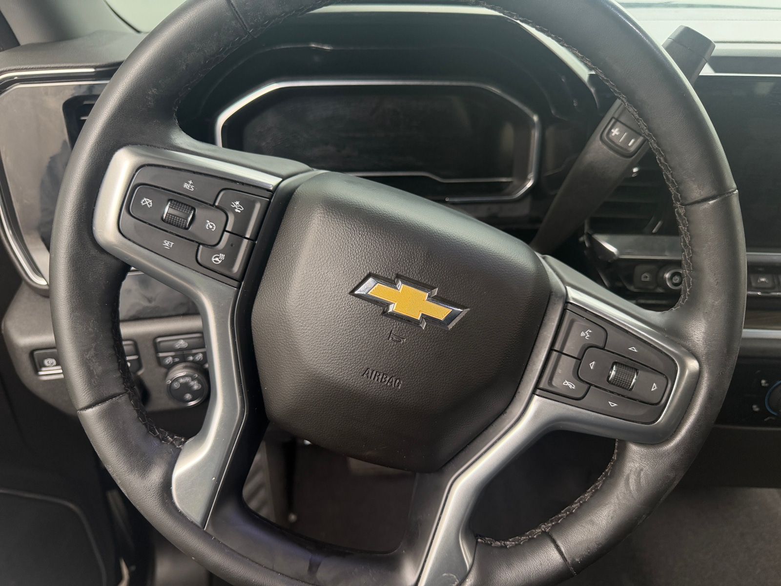 Thumbnail: 2024 Chevrolet Silverado 1500 - 5