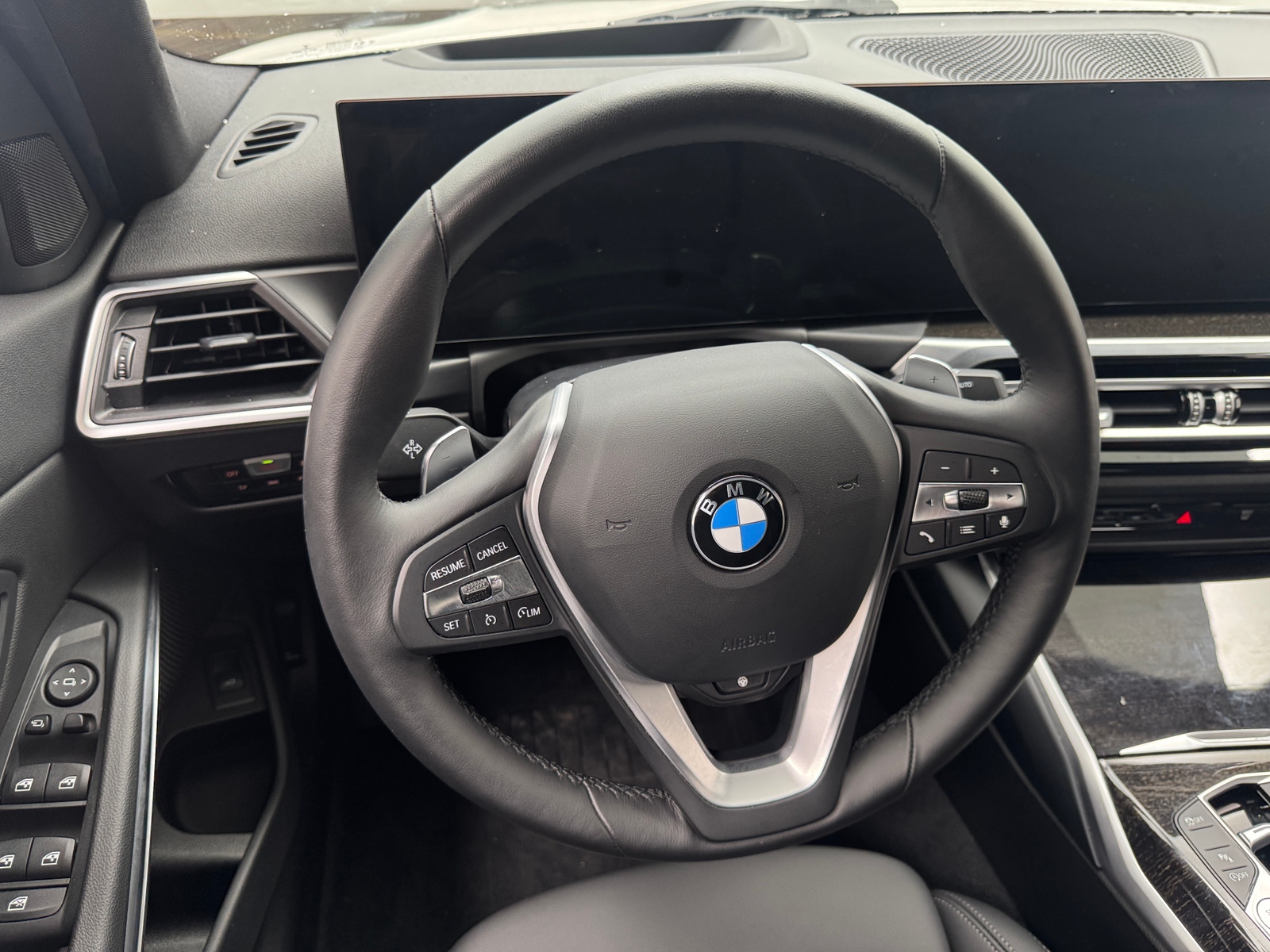 Thumbnail: 2023 BMW 3 Series - 4