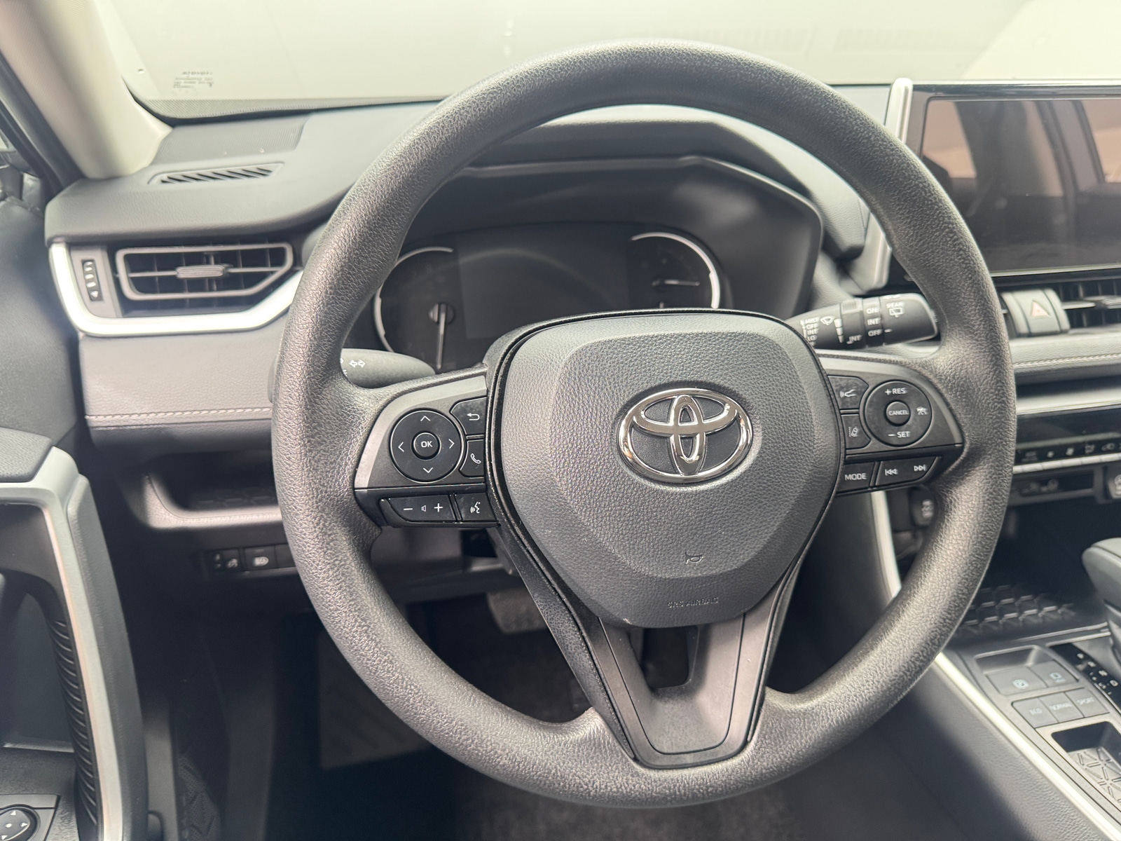 Thumbnail: 2025 Toyota RAV4 - 5