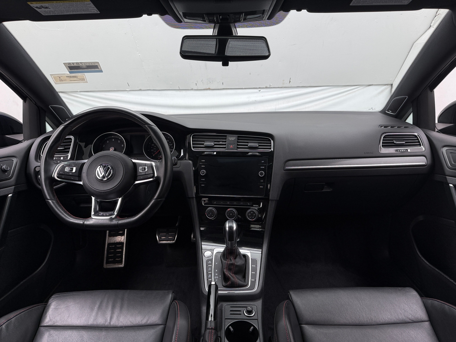 Thumbnail: 2019 Volkswagen Golf - 3