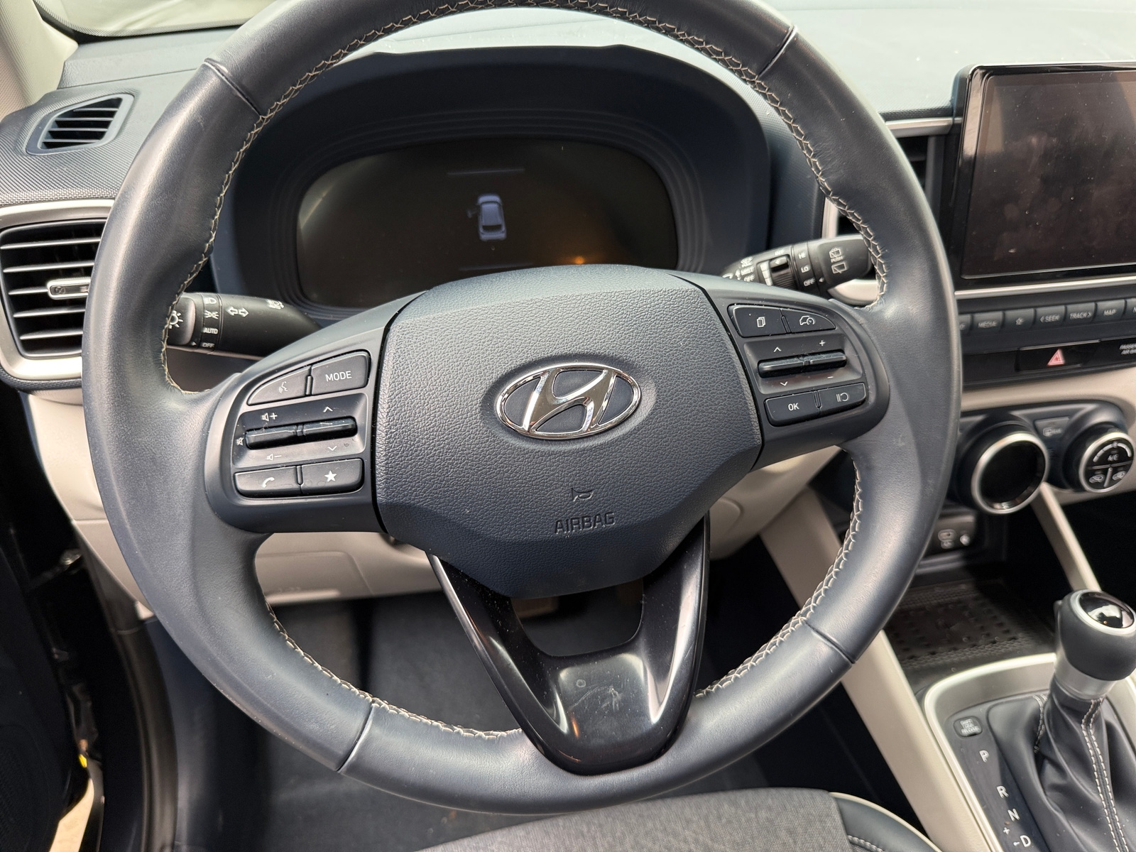 Thumbnail: 2024 Hyundai Venue - 4