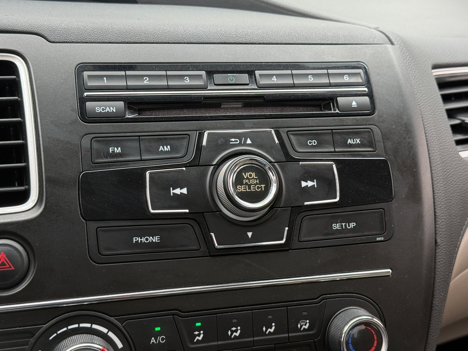 Thumbnail: 2015 Honda Civic - 4