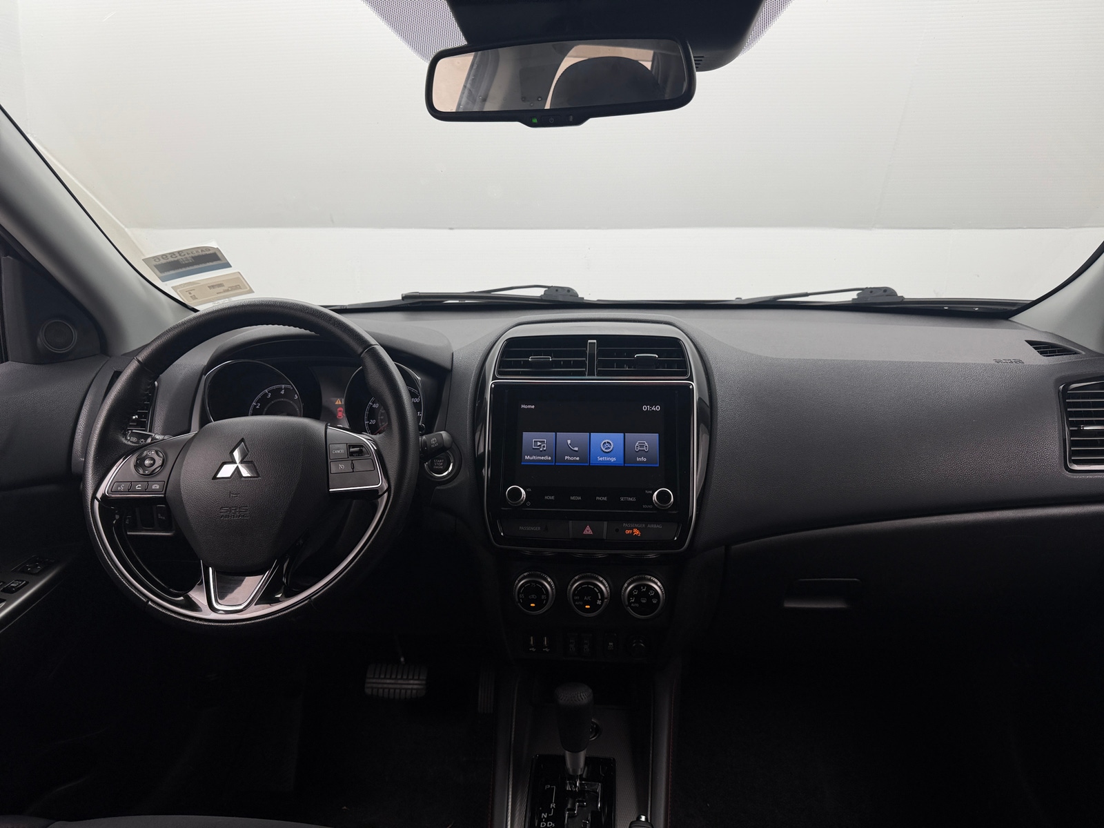 Thumbnail: 2022 Mitsubishi Outlander Sport - 3