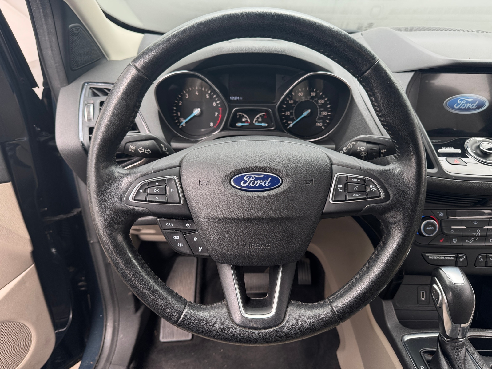 Thumbnail: 2019 Ford Escape - 4