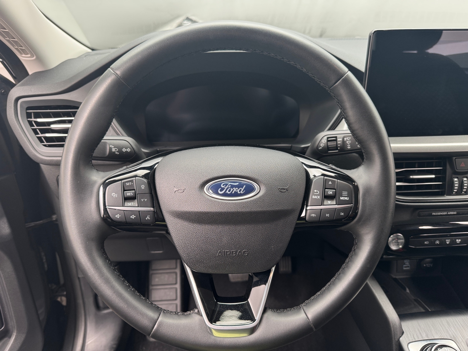 Thumbnail: 2023 Ford Escape - 5