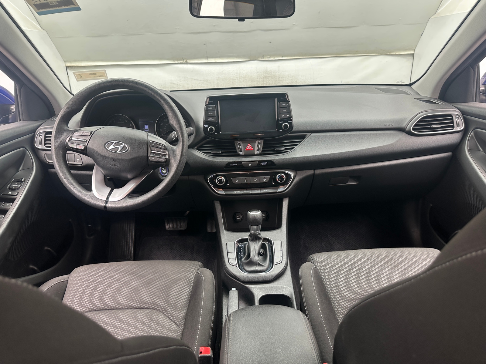 Thumbnail: 2020 Hyundai Elantra - 3