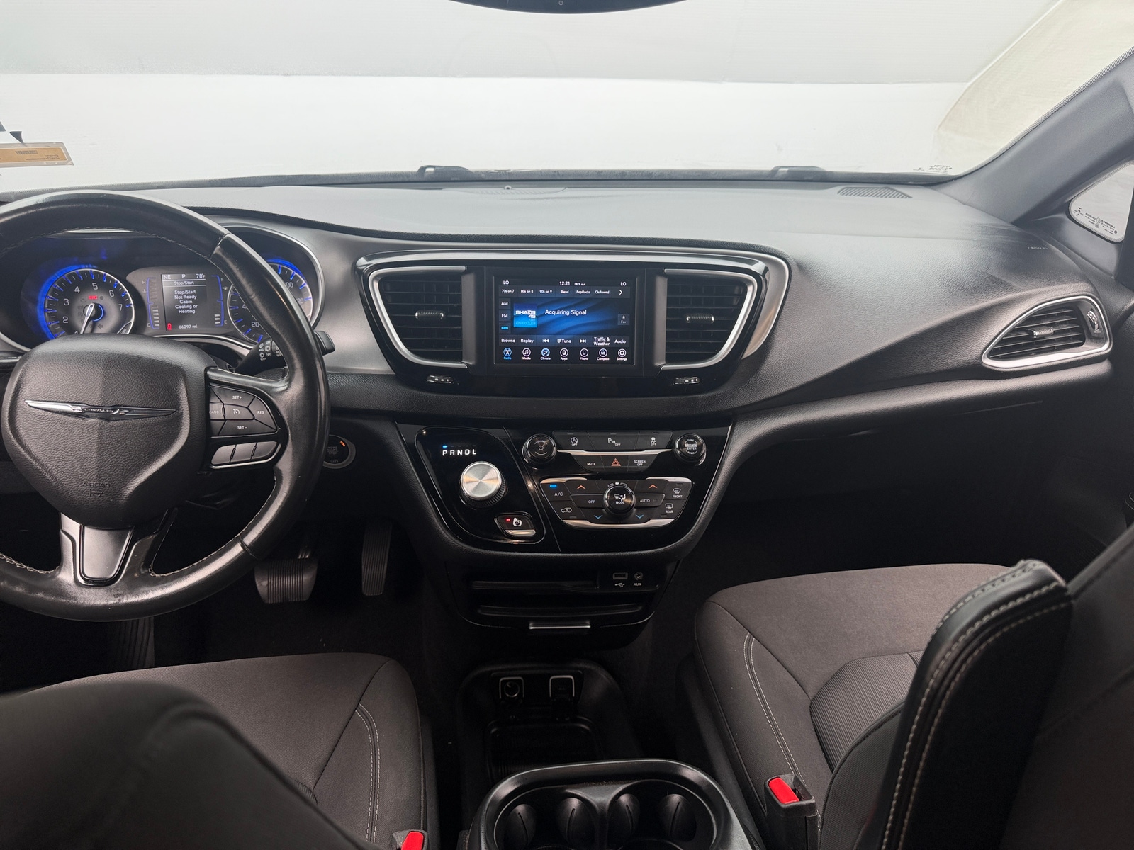 Thumbnail: 2019 Chrysler Pacifica - 3