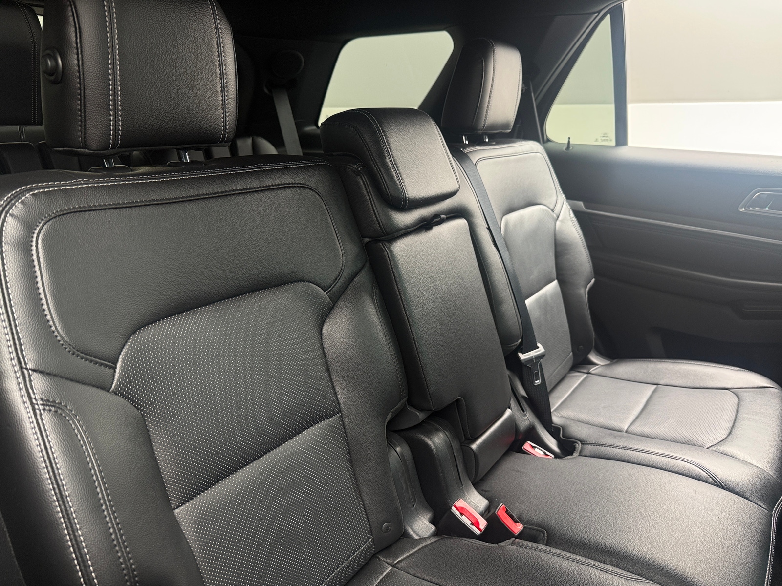 Thumbnail: 2017 Ford Explorer - 5