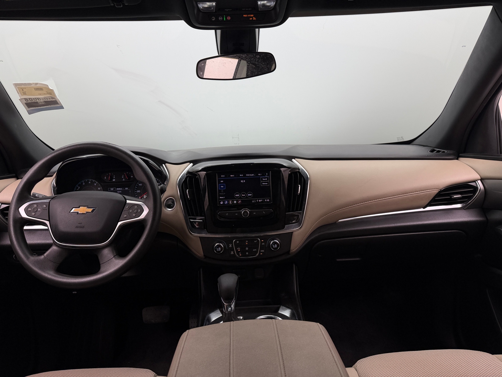 Thumbnail: 2023 Chevrolet Traverse - 3