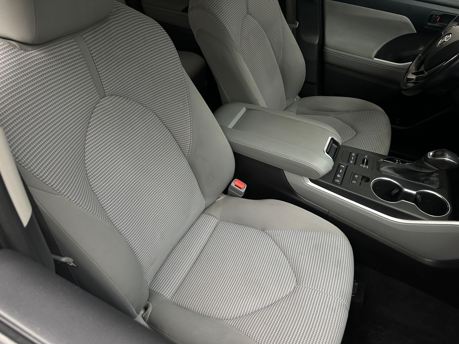 Thumbnail: 2020 Toyota Highlander - 2
