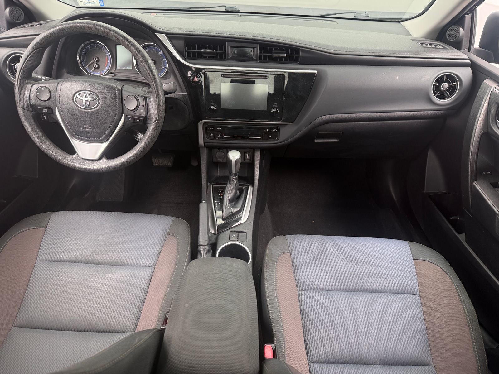 Thumbnail: 2018 Toyota Corolla - 3