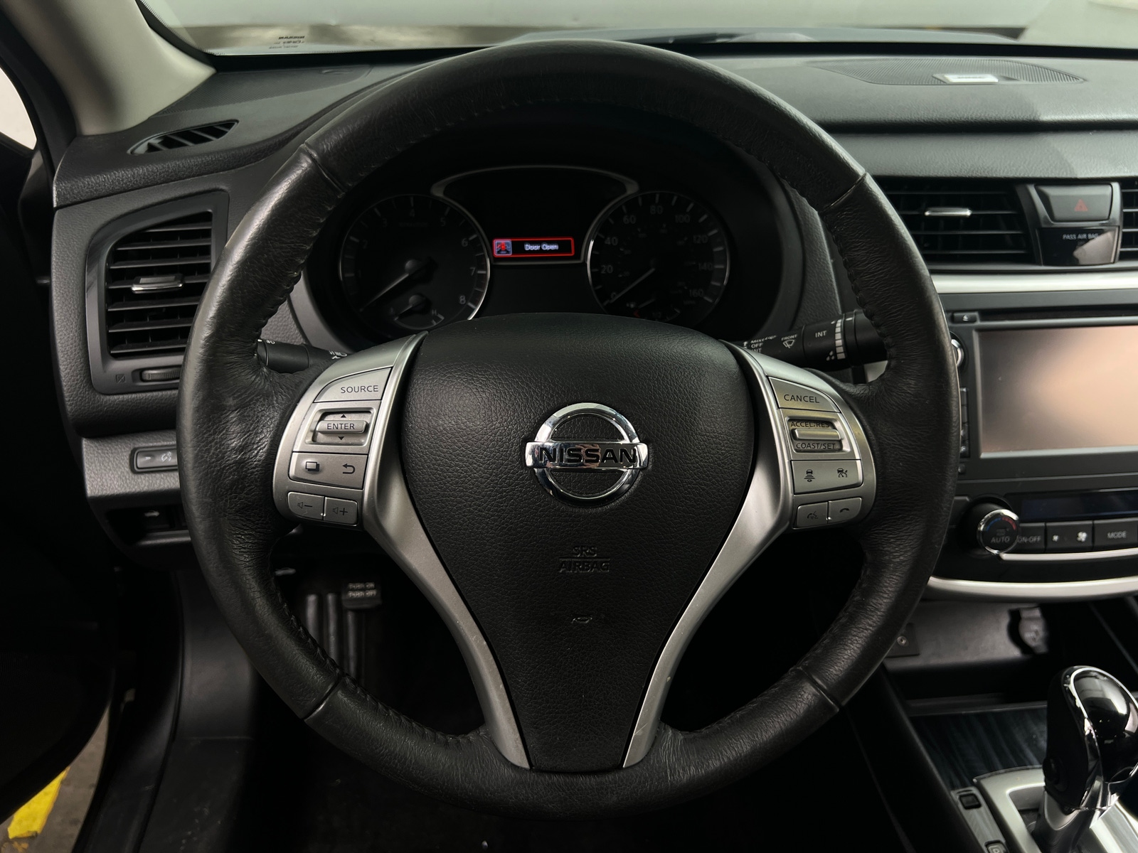 Thumbnail: 2017 Nissan Altima - 4