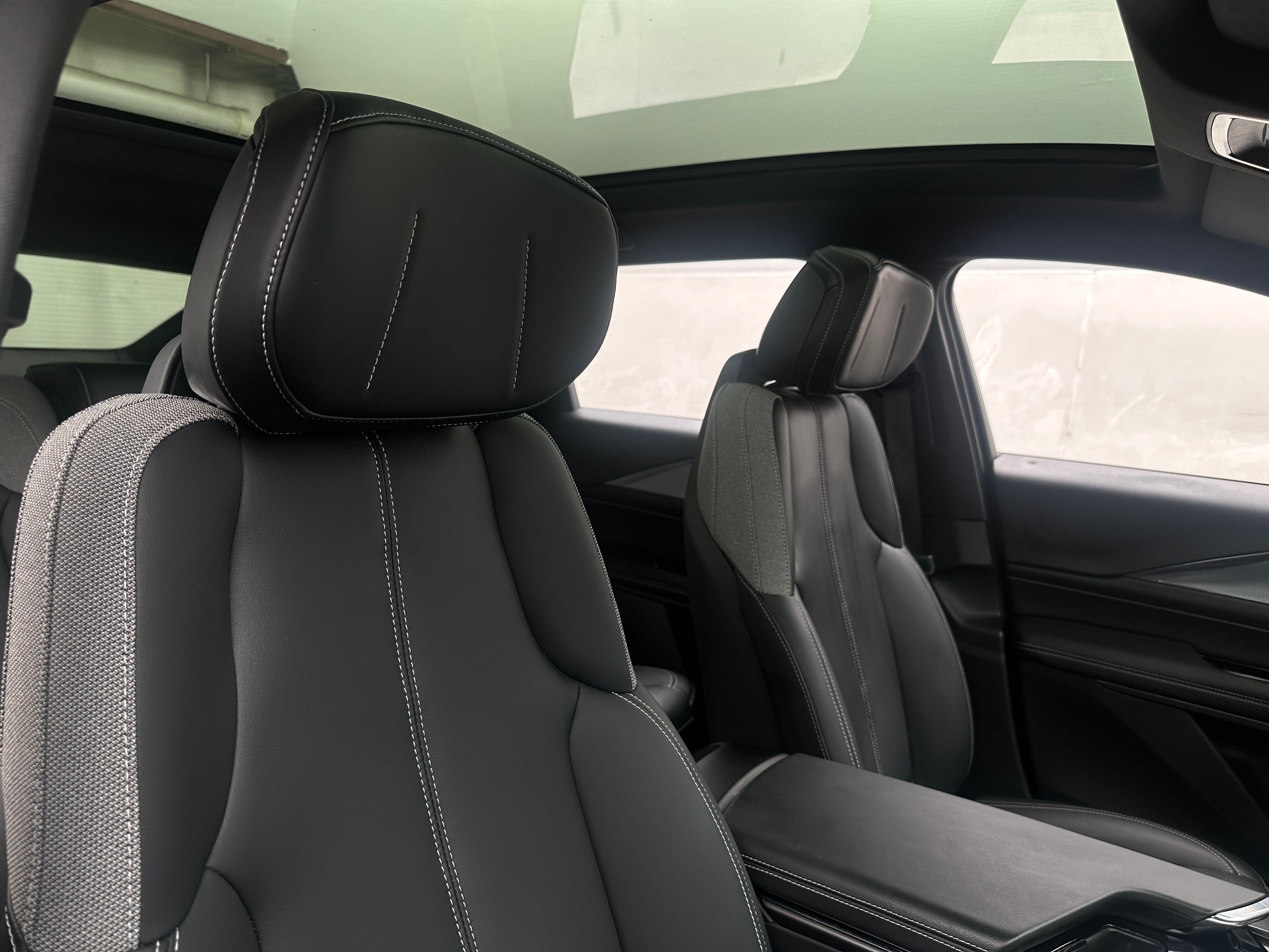 Used 2024 Cadillac LYRIQ Tech with VIN 1GYKPMRL0RZ143879 for sale in Auburn, WA